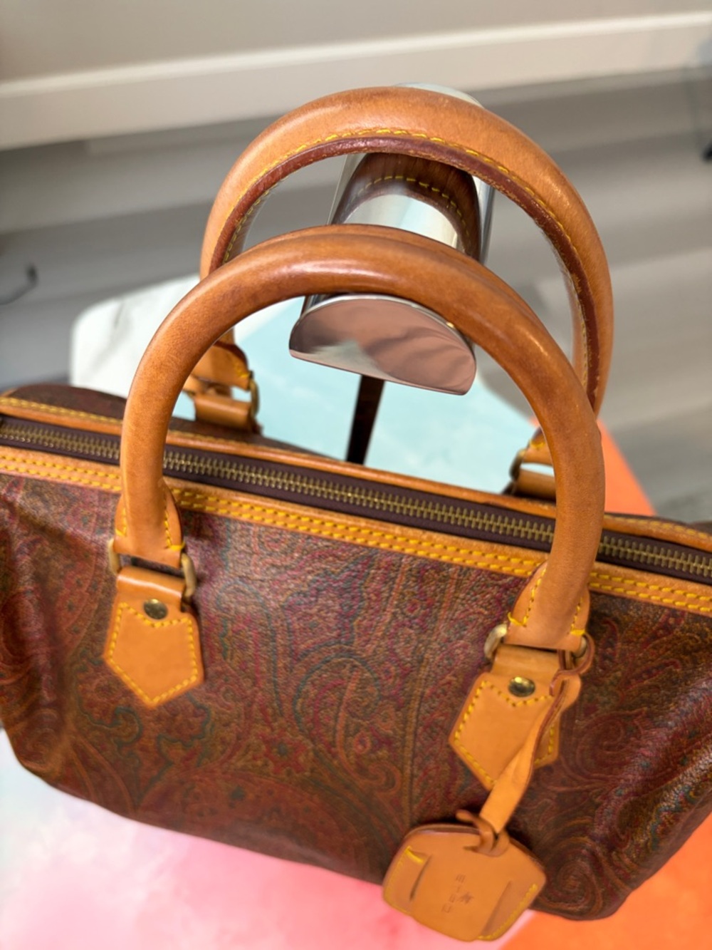 💼ETRO Paisley Print Bordeaux Boston Bag Vintage 1994 Made in Italy🇮🇹 - Picture 3 of 16